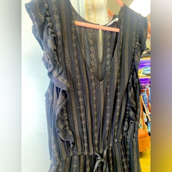 Jack by BB Dakota Embroidered Cropped Jumpsuit Sz M - Picture 3 of 9